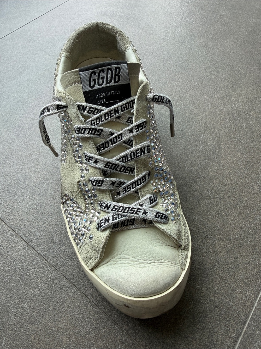 Golden Goose Black on Silver Branded Pair of Shoelaces - Picture 2 of 3